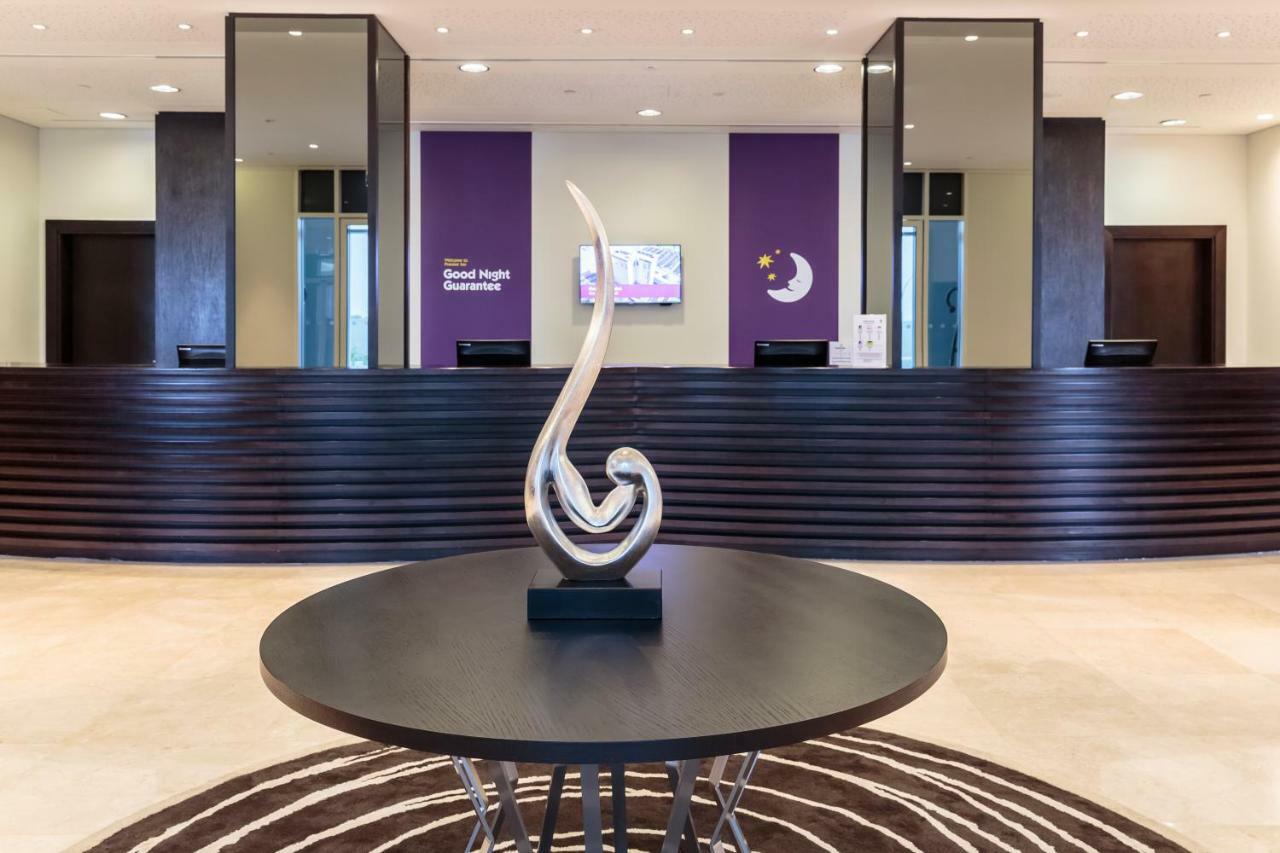Premier Inn Doha Education City Umm al Qubur Esterno foto
