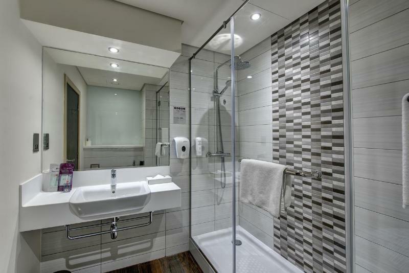 Premier Inn Doha Education City Umm al Qubur Esterno foto